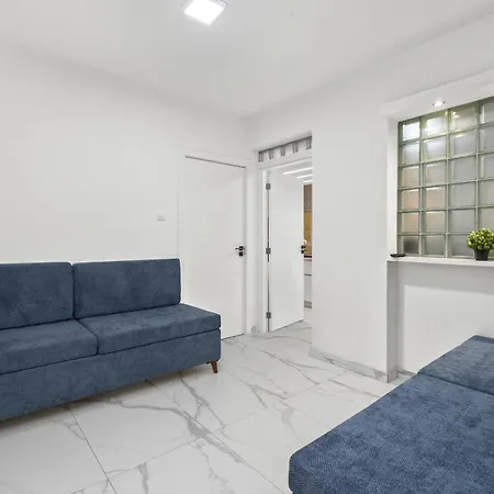Family 3 Bedroom With Terrace *